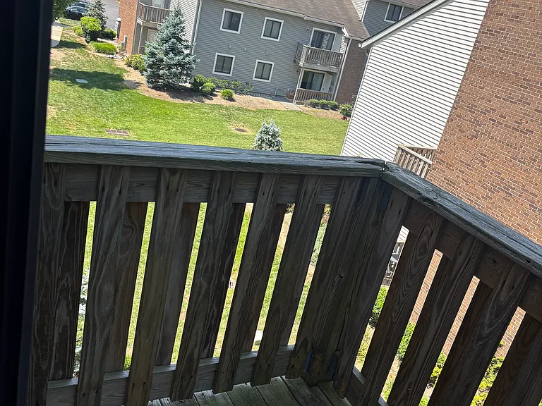 1221 Ravens Crest Dr — Photo 25