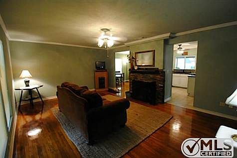 2nd image of 6332 Darwood Ave