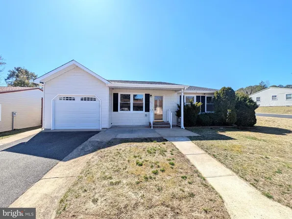 25 Churchill Rd, Manchester Township, NJ 08759