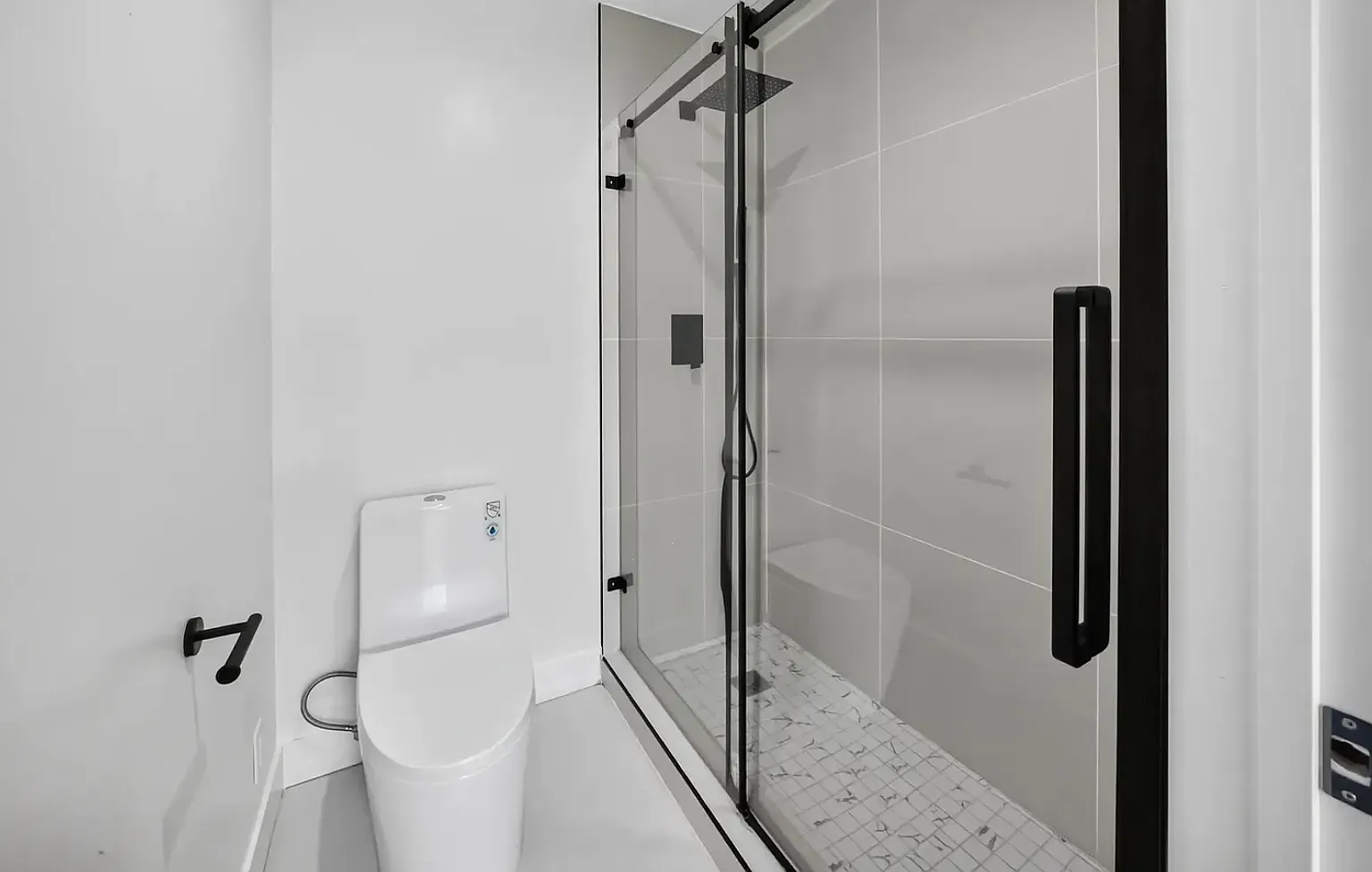 Studio, 1512 sqft, $1,900 — Photo 3