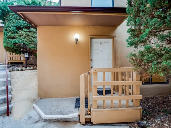 11 Loma Vista St, Los Alamos, NM 87544