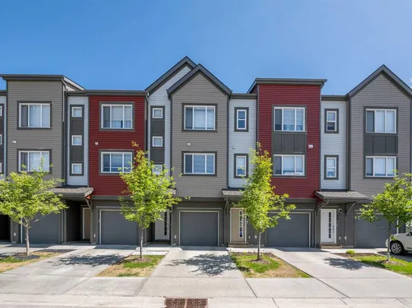 100 Copperstone Vlg SE, Calgary, AB T2Z 5E3