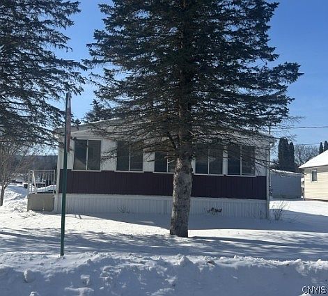 1st image of 202 Comstock Ave