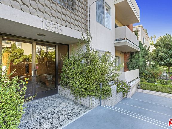 4th image of 1955 Tamarind Ave APT 14