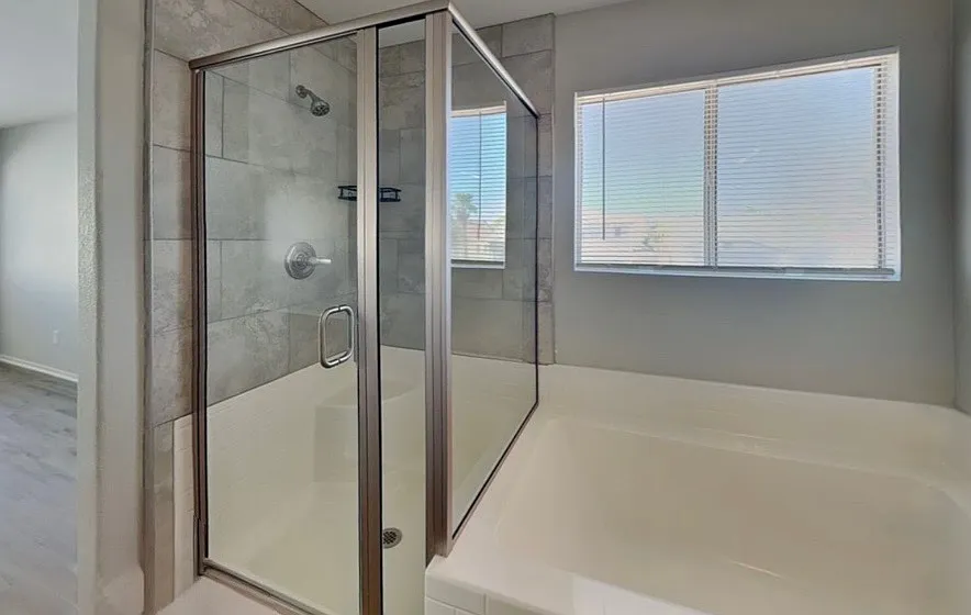 4 bed, 2.5 bath, 2082 sqft, $2,025 — Photo 4