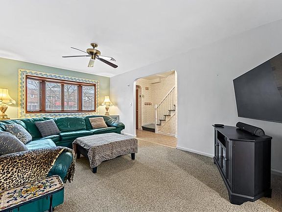 3rd image of 2739 Brown St