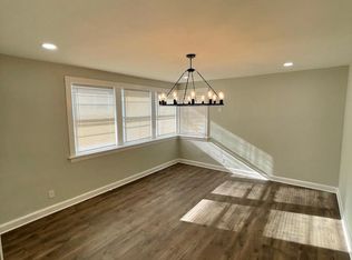 127 W Virginia St #6, Elmhurst, IL 60126