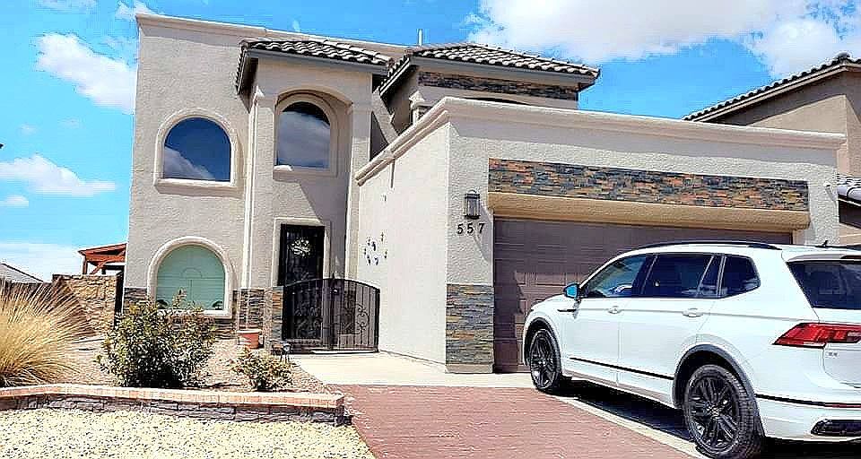 2nd image of 557 Lanner Dr