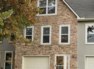 318 Oak Ridge Dr, Mountville, PA 17554