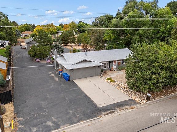 2nd image of 5757 S Cole Rd