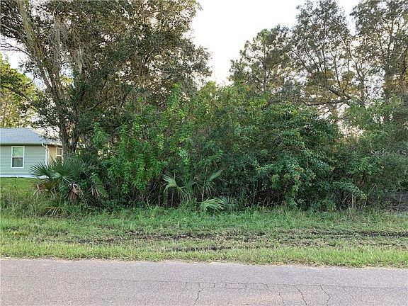 2nd image of 18081 Vanderbuilt Ave
