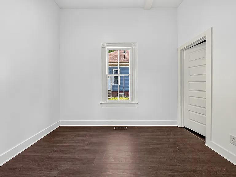 2806 Beacon Ave #B — Photo 12