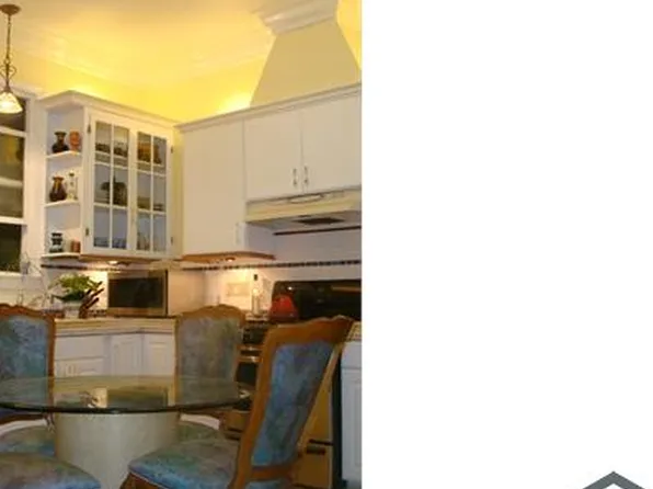 835 S Almaden Ave #A, San Jose, CA 95110