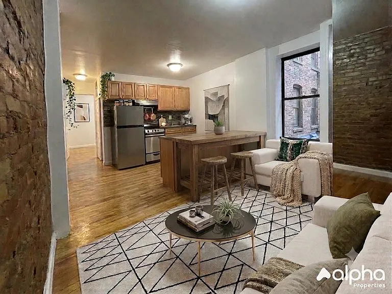 332 E 95th St #15 — Photo 1