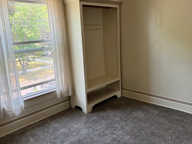 939 NE Davis St #3 — Photo 14