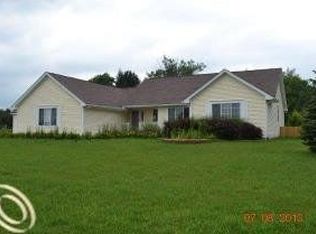 3978 Emmaus Ln, Howell, MI 48855