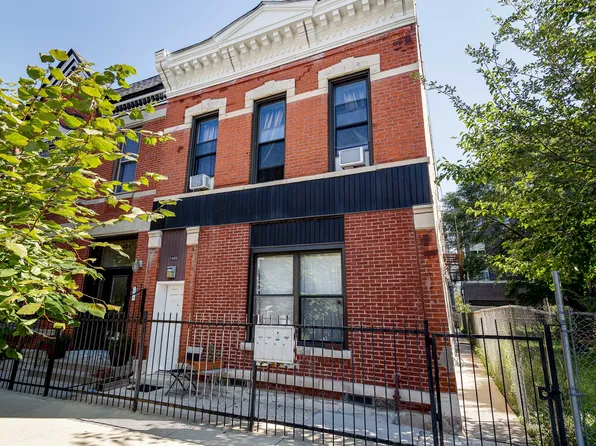 1449 N Artesian Ave, Chicago, IL 60622