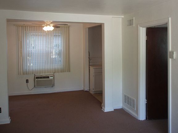 3rd image of 2146 Bellevue Ave