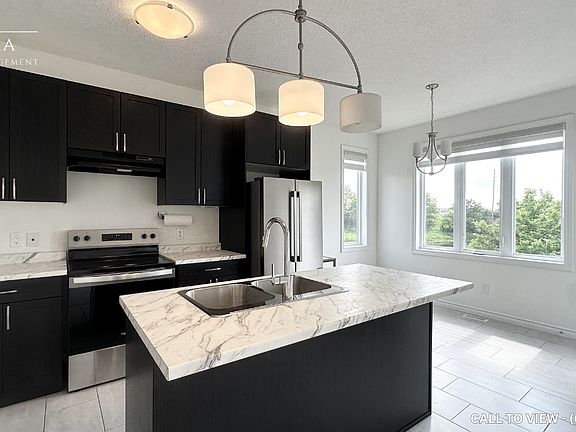 2nd image of 1736 Finley Cres