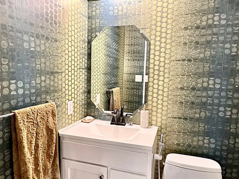 1237 Tioga Dr — Photo 2