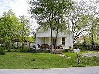 1st image of 304 W Avenue I
