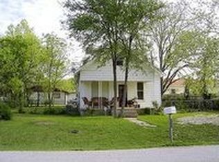 304 W Avenue I, Nolanville, TX 76559