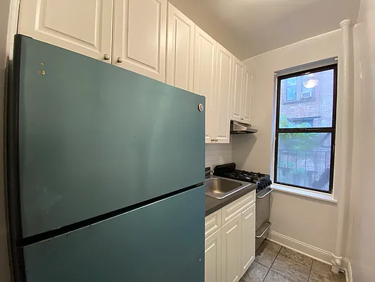 Rented by Sovereign Associates | media 4