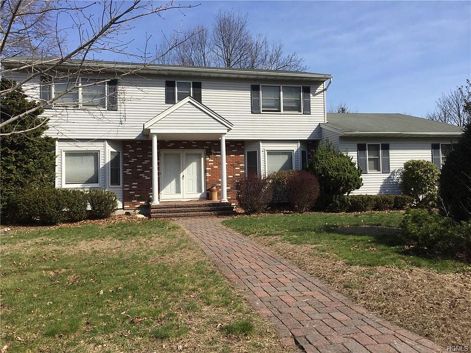 1st image of 12 Denoyelle Cir