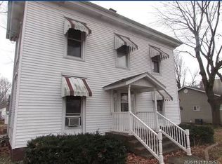 212 N Calhoun St, Tolono, IL 61880