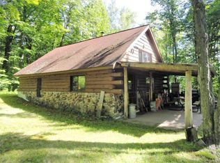 N8450 New Wood Rd, Tomahawk, WI 54487