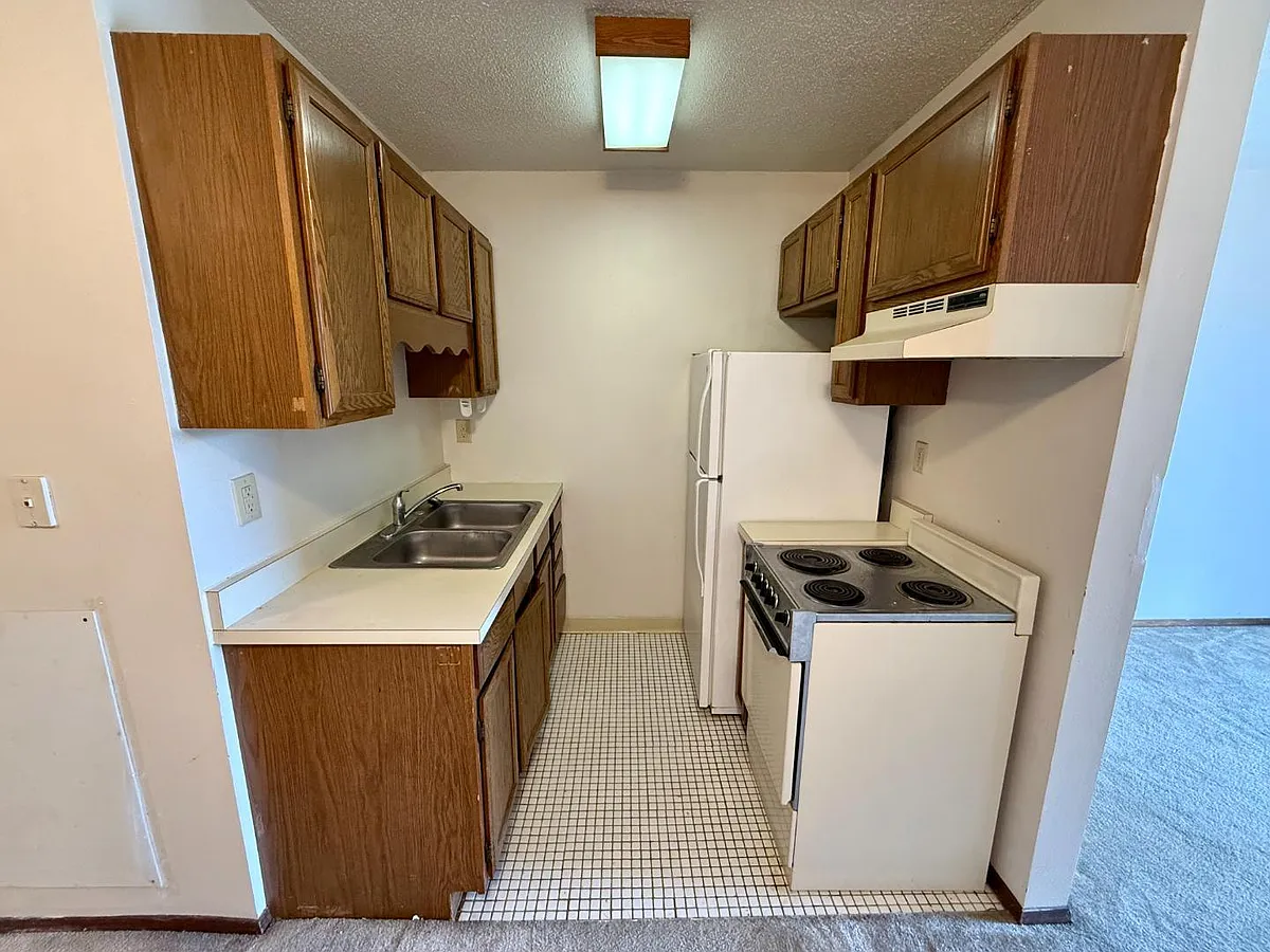 Unit Photo - 129 Welch Ave #201