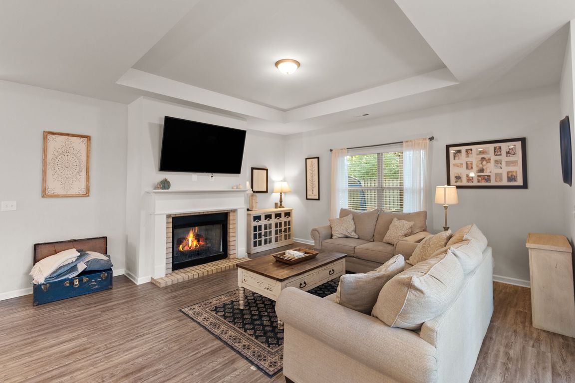 next background image