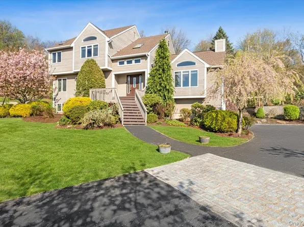 3060 Dahlia Court, Yorktown Heights, NY 10598