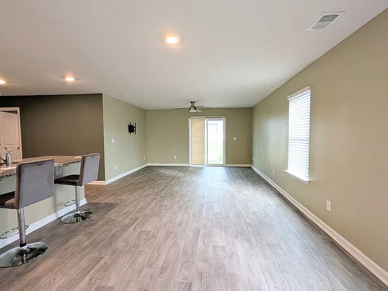 851 Woodland Farms Cir — Photo 7