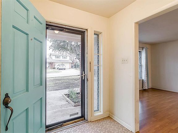 5th image of 4124 Whitfield Ave