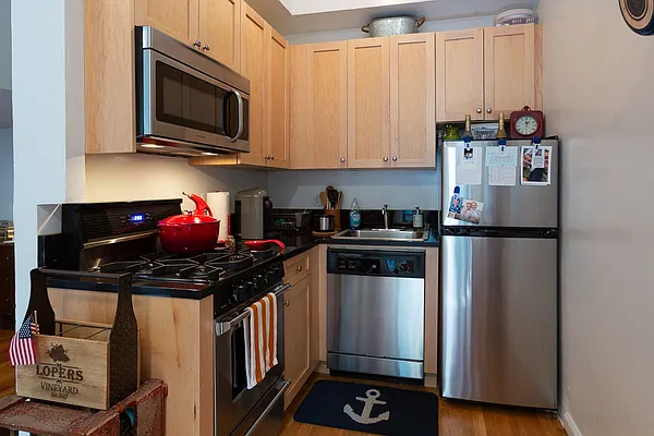 Rented by Berman Realty | media 10