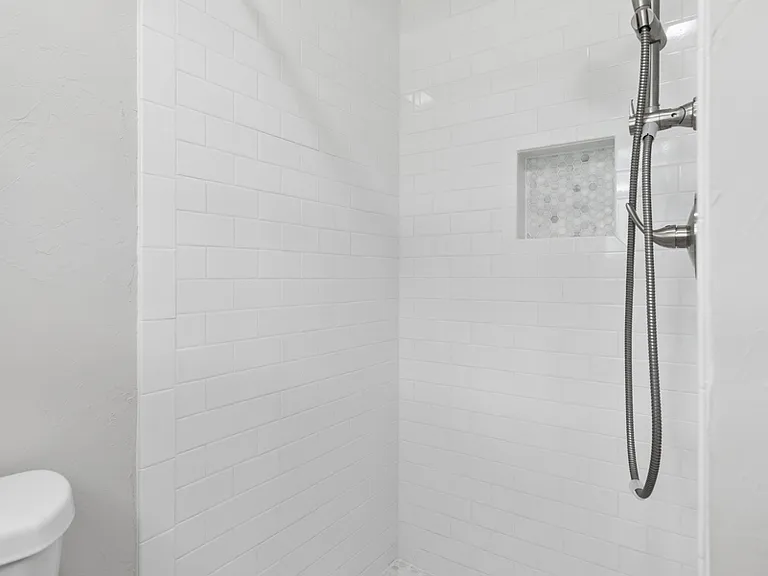 5004 Danby Dr — Photo 41