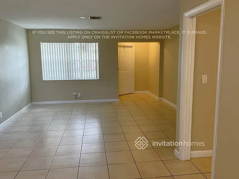 3921 NW 4th Ct — Photo 2