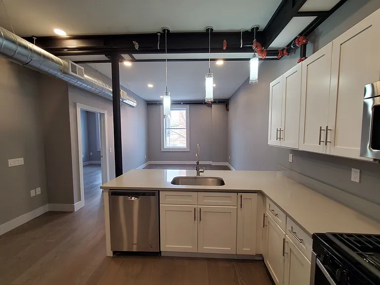 122 Remsen St — Photo 17