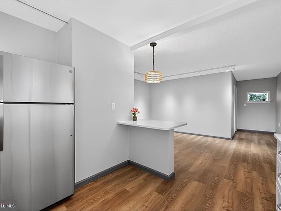 5th image of 400 Glendale Rd #G-33