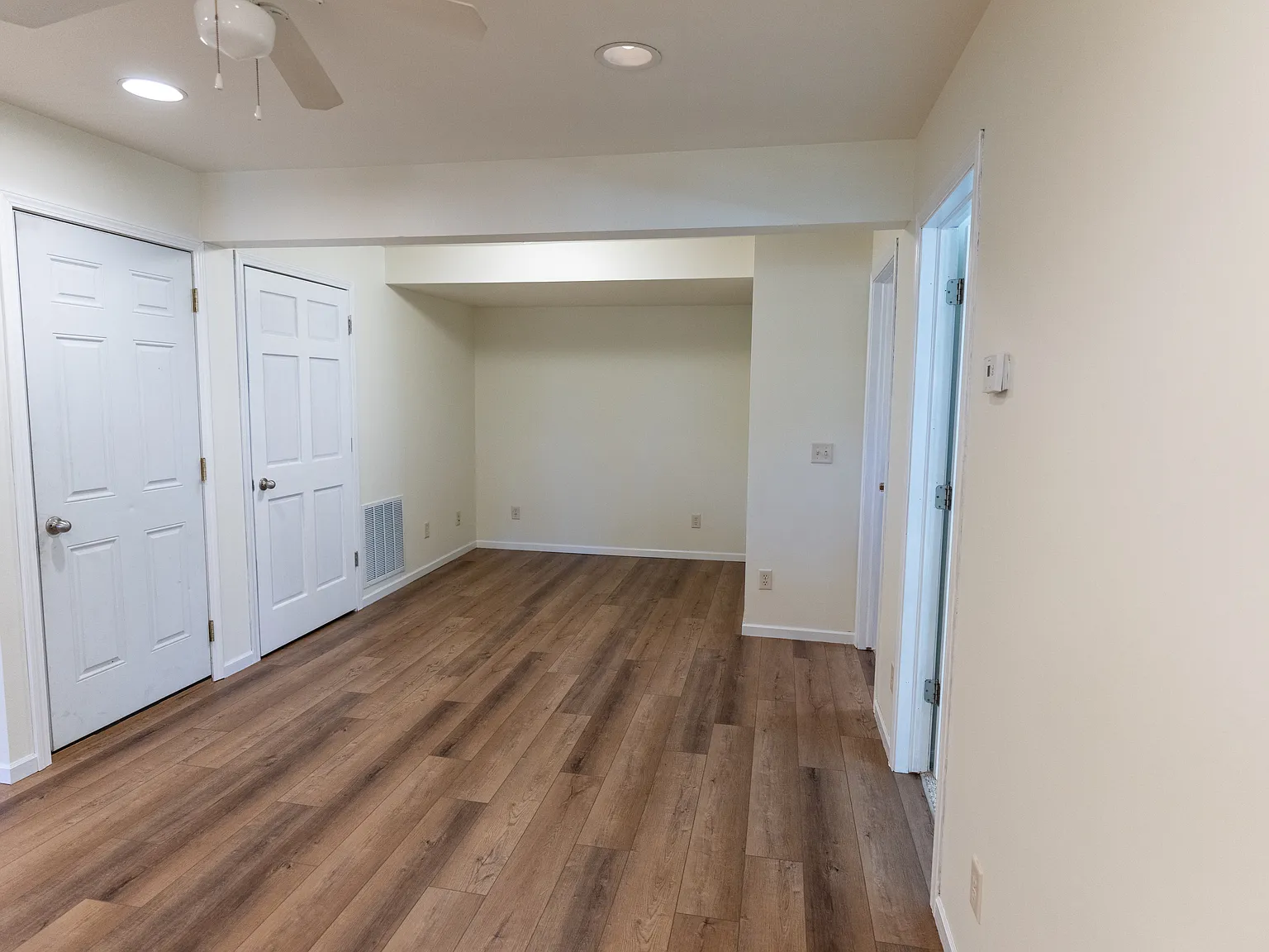 328 W Main St — Photo 3