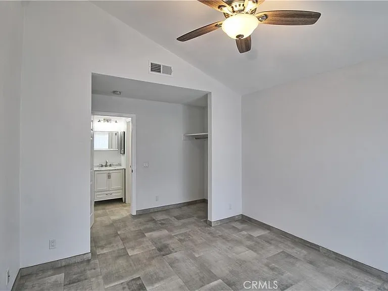 1278 Vista Serena Ave — Photo 11