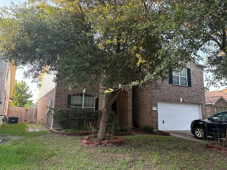 1902 Creegan Park Ct — Photo 1