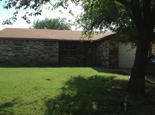 301 Clifton St, Prague, OK 74864
