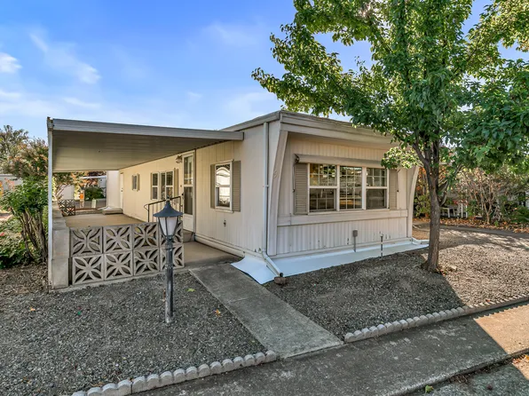2252 Table Rock Rd Space 91, Medford, OR 97501