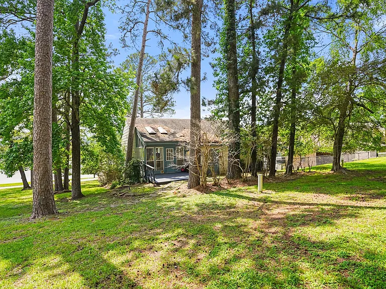 9 Lake View Mnr — Photo 32