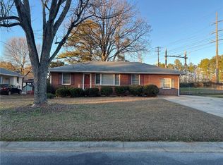 1902 Mural Cir, Morrow, GA 30260