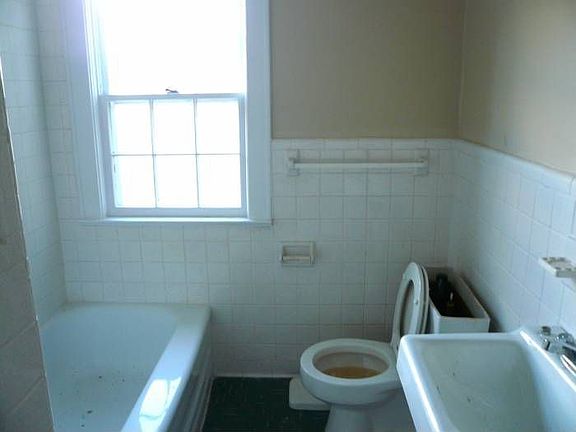 5th image of 1612 Courtland Ave