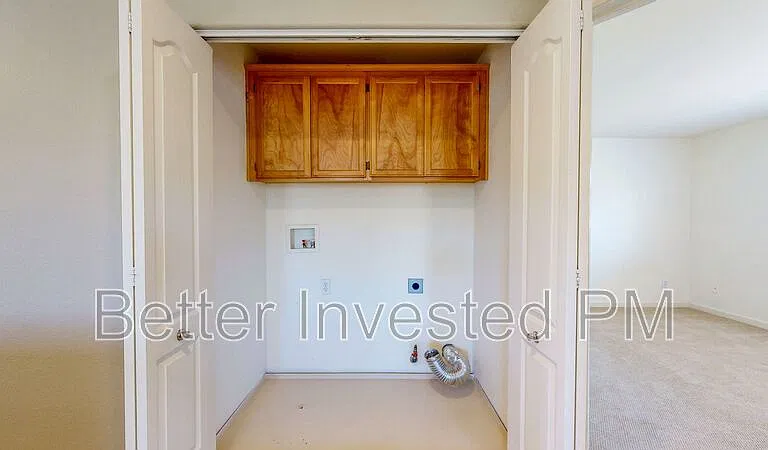329 Hansbery Way — Photo 8