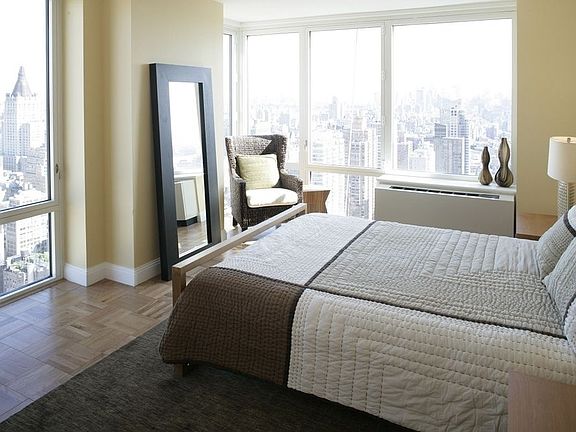 3rd image of 125 W 31st St APT 54C
